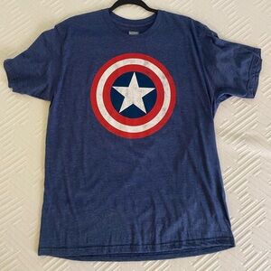 T-Shirt Large